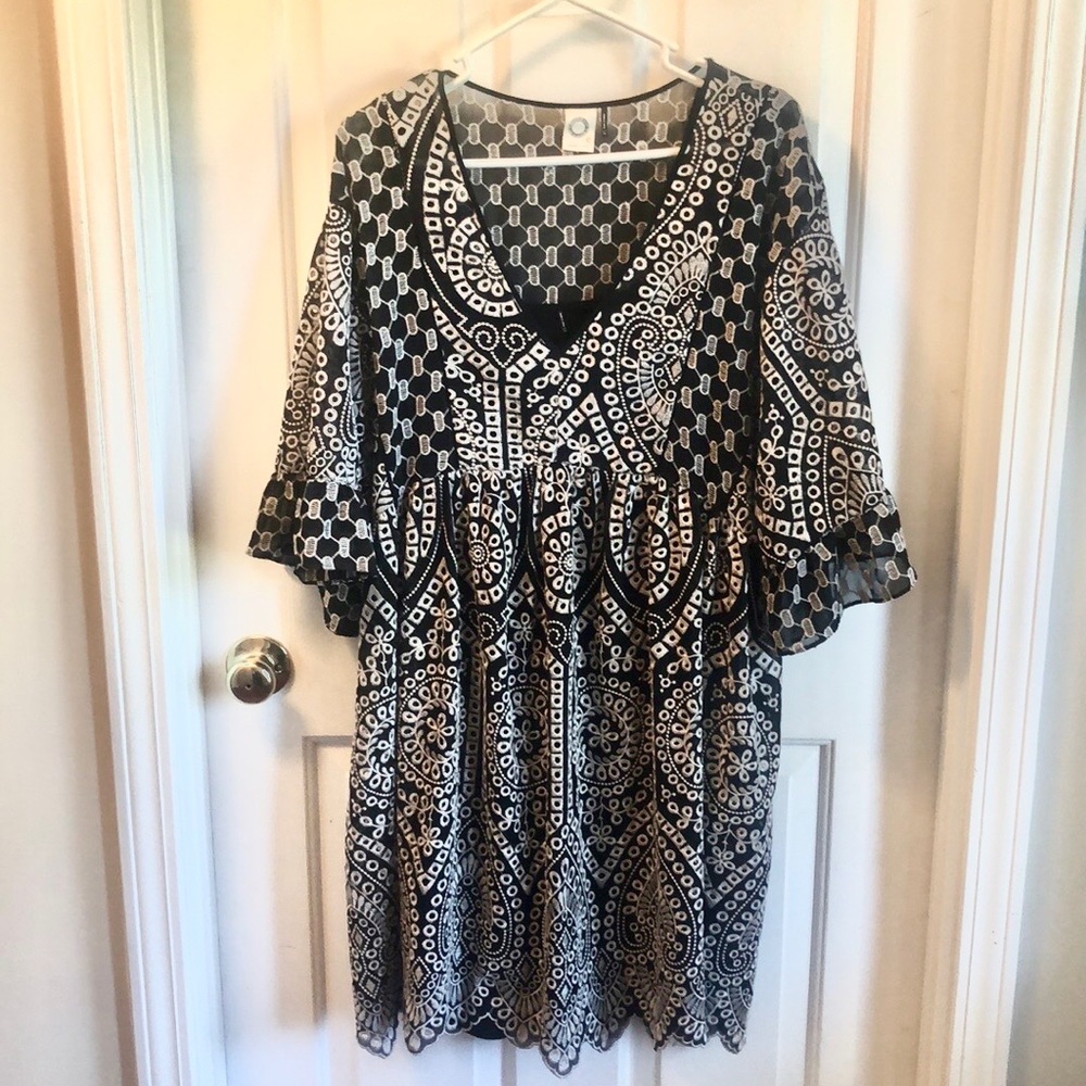 Anthropologie AKEMI + KIN lined eyelet dress